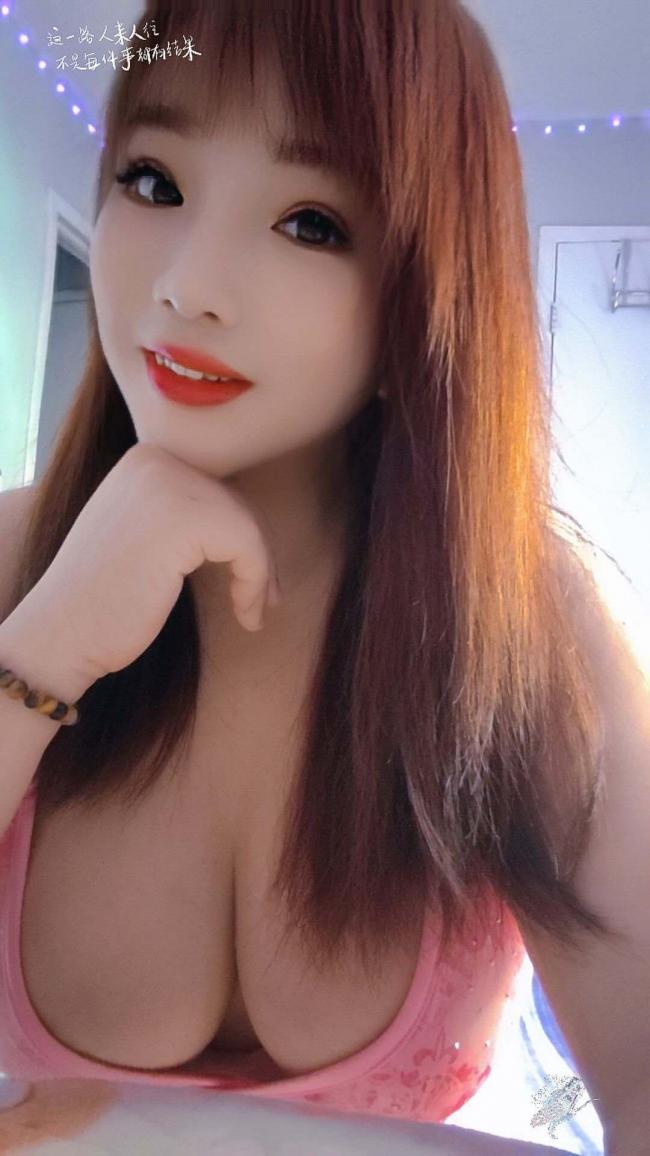 法拉盛大奶小妹